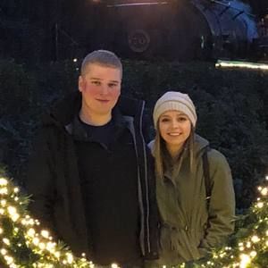 Meet your Posher, Ashley